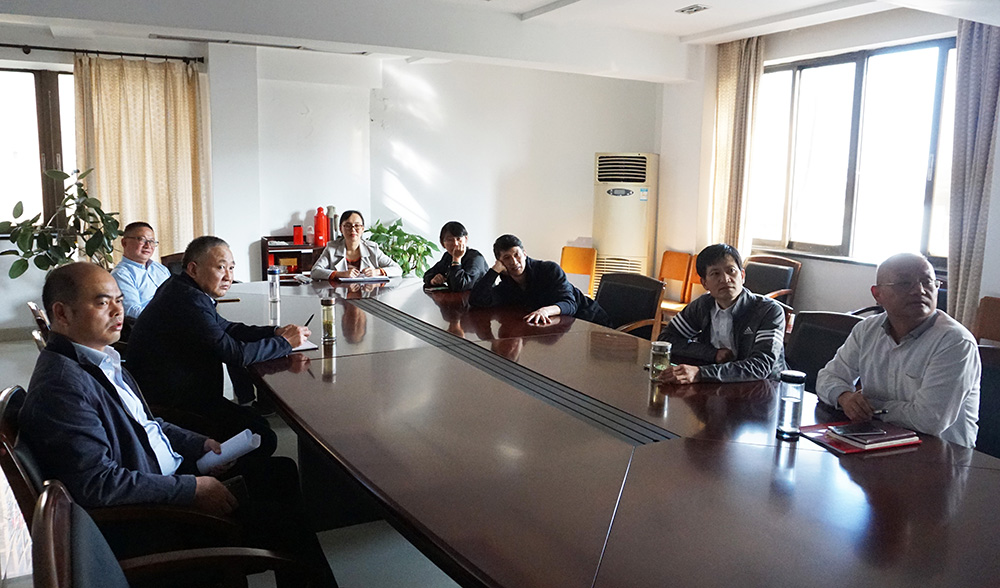 公路工程處組織黨員觀看先進事跡視頻