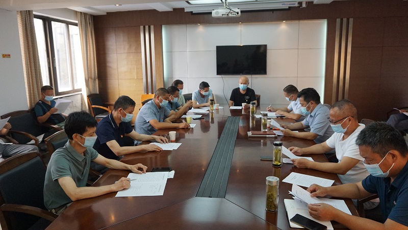 公路工程處黨支部召開黨員大會